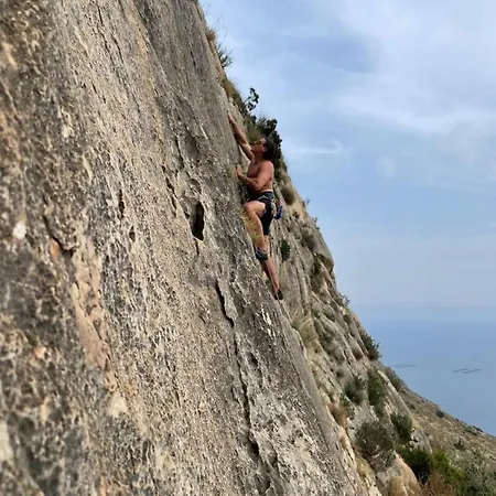 Sunset Cliffs Luxury With Sea View דירה